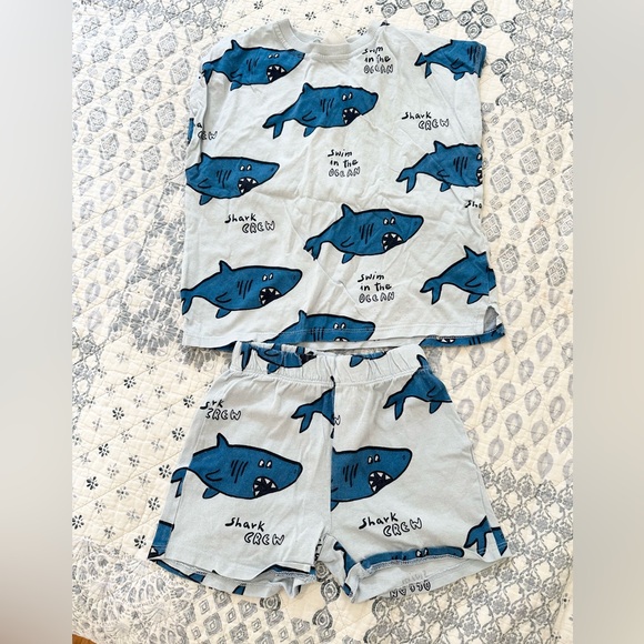 Zara Other - Zara co-cord matching set short and shirt shark summer size 3-4T